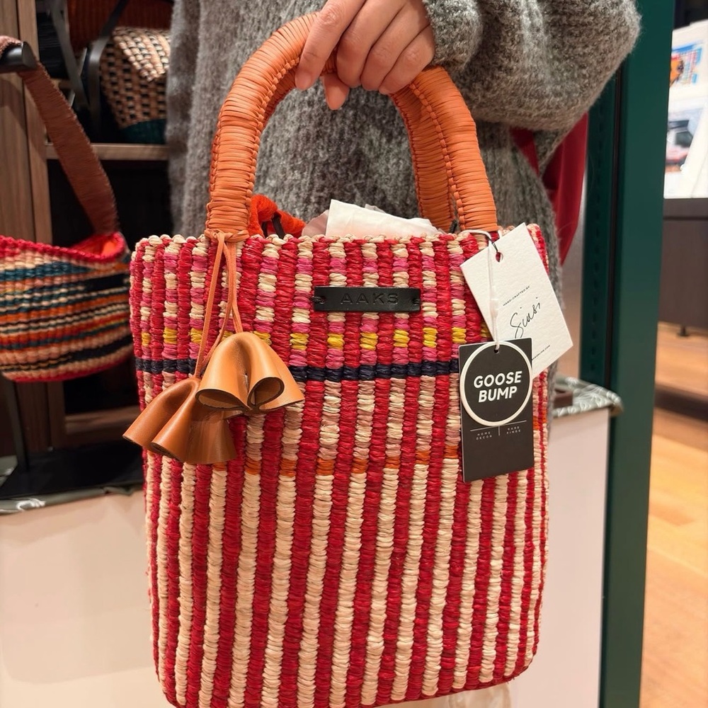 NEW AAKS Delma Tote